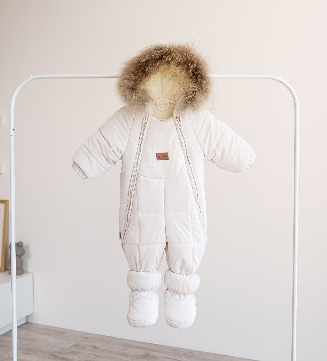 Зимовий комбинезон Snowberry молочний